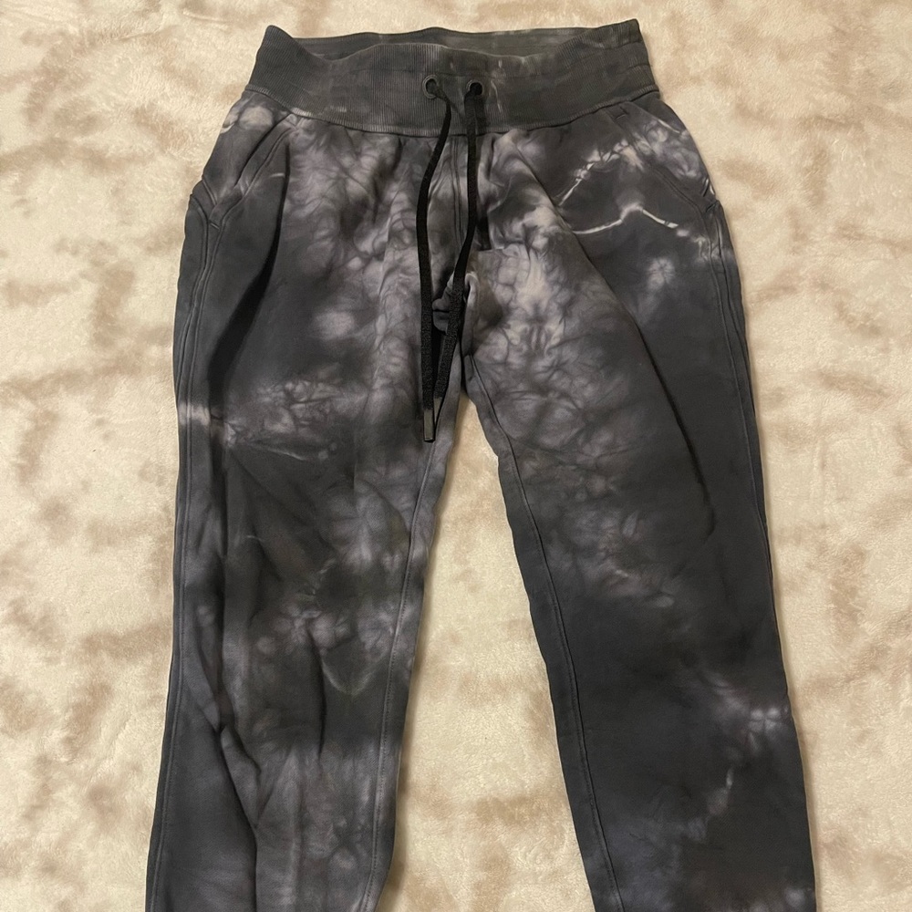 Lululemon sweat pants